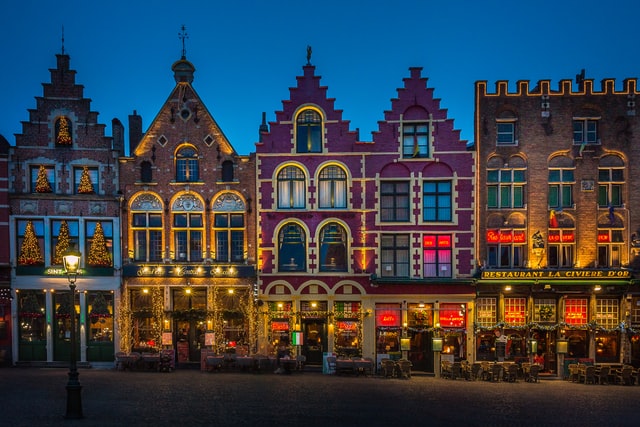 bruges at night